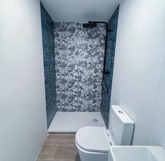 バルコニー付きスタンダードルーム, Zur Boutique Hostel