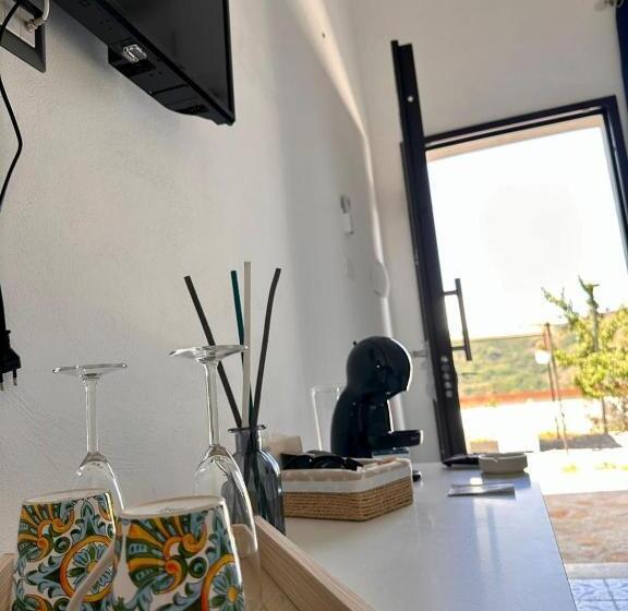 اتاق استاندارد سه نفره, Brezza Di Mare Rooms