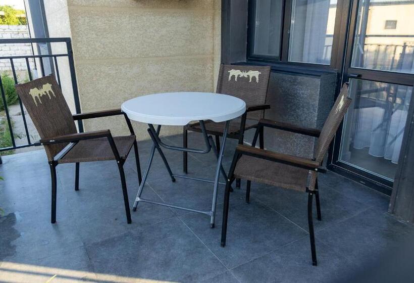 سوییت خانوادگی, Zhagalau Resort