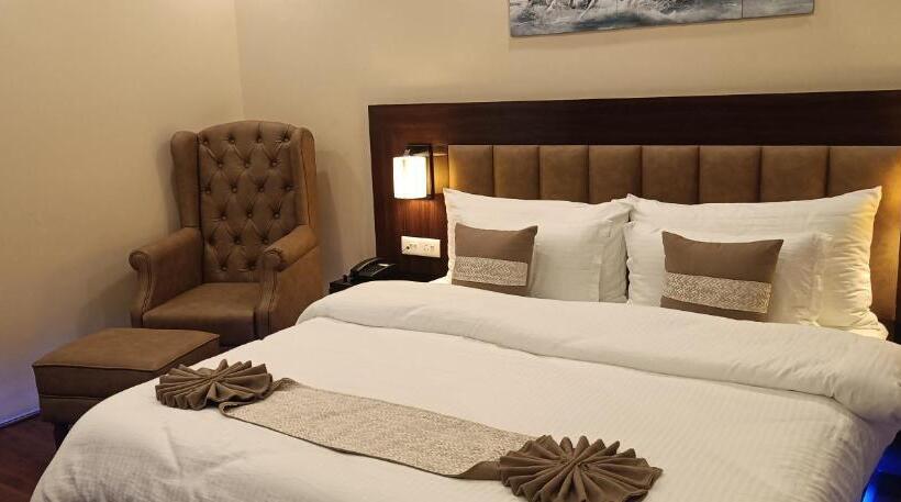 Номер Deluxe, Xcelsior Hotel And Spa By Roh
