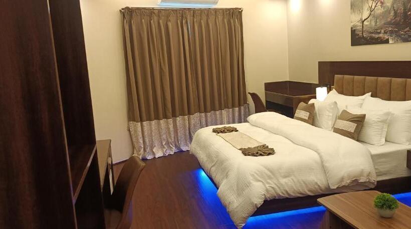 Стандартный Номер Кровать Кинг, Xcelsior Hotel And Spa By Roh