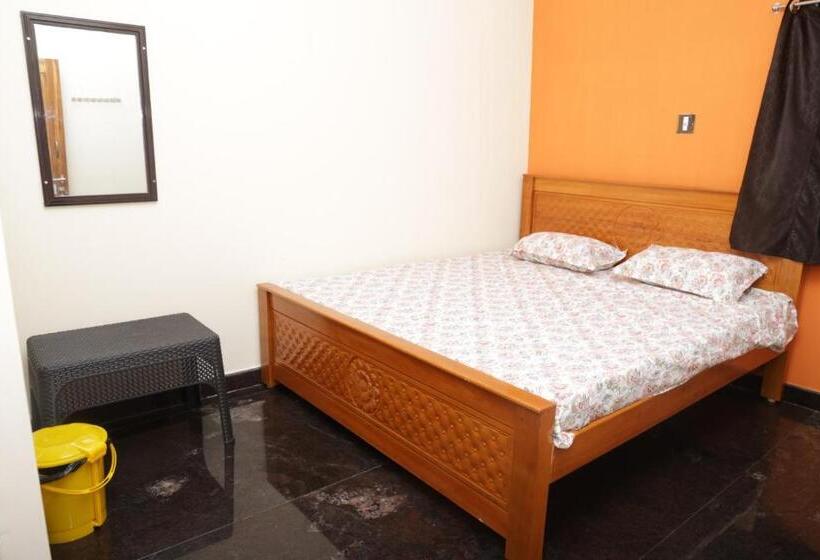 Номер Стандарт, Srm Residency