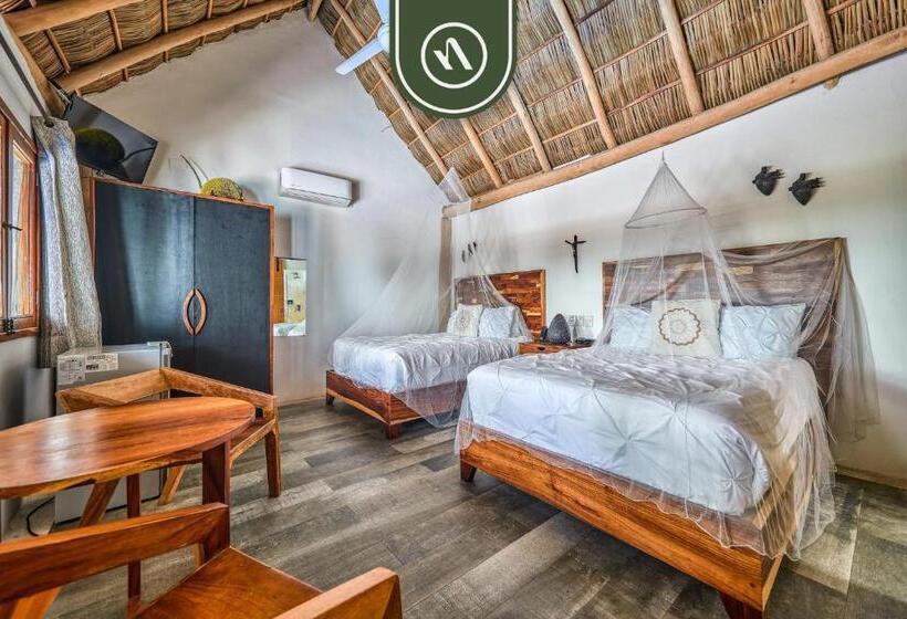 سرير فى غرفة مشتركه, 2 Double Beds   Dormitory Room In Nuevo Vallarta