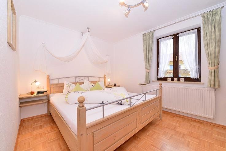 Полулюкс, Ferienwohnung Bei Hauber S