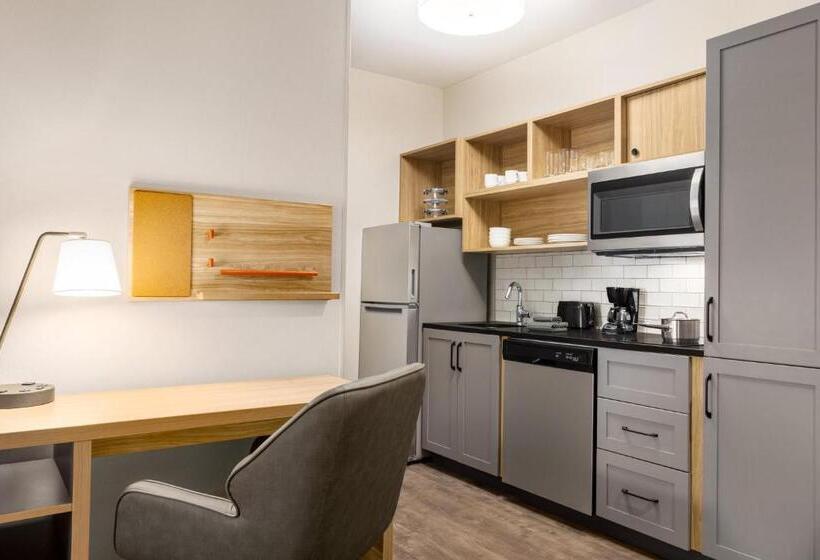 Студио Стандарт Кровать Кинг, Candlewood Suites Trois Rivières Ouest, An Ihg