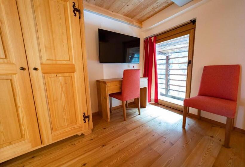 Семейный Номер Вид на Горы, Agriturismo Montana Fold