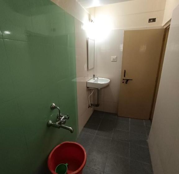 家庭间, Vishnu Residency