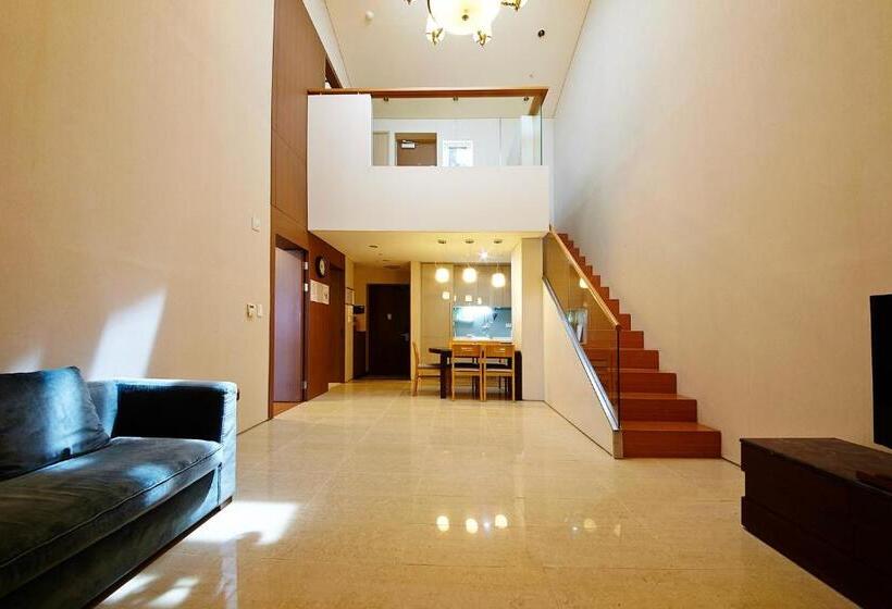 סוויטה משפחתית, High1 Condominium