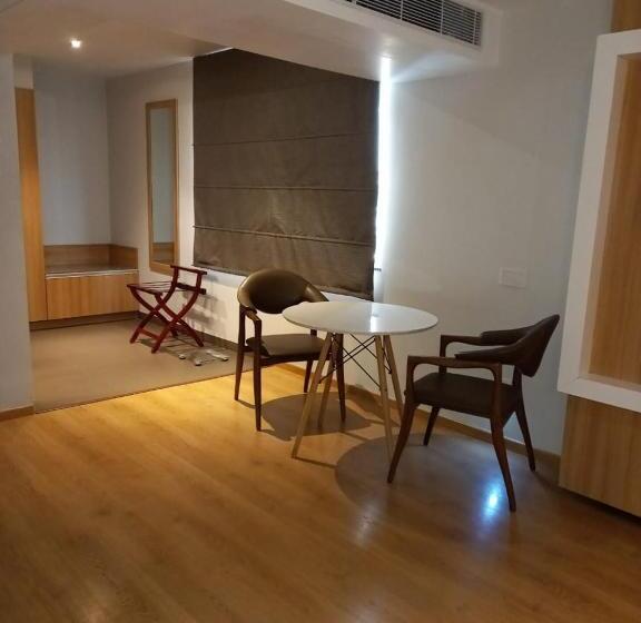 Номер Executive, Native Inn By Heda Hospitality