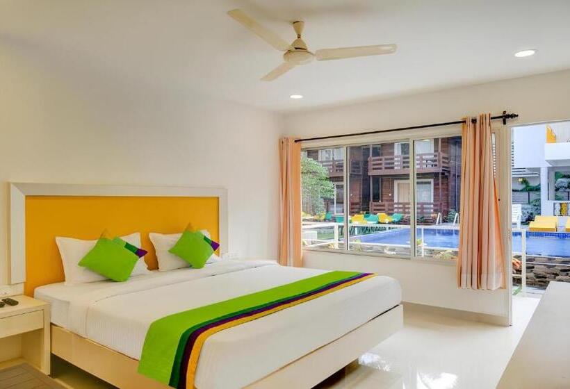 스탠다드 룸 풀장 전망, Beachwalk Retreat   Within 100 Metres From Morjim Beach