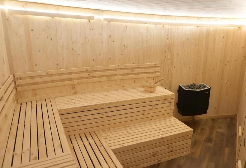 Семейный Номер, Boutique Antukenu