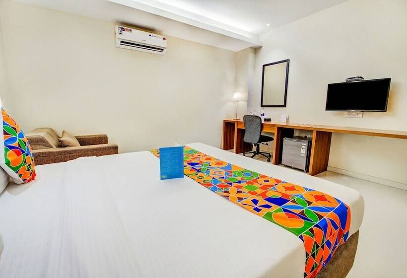 Номер Deluxe, Fabhotel Hyson International Midc