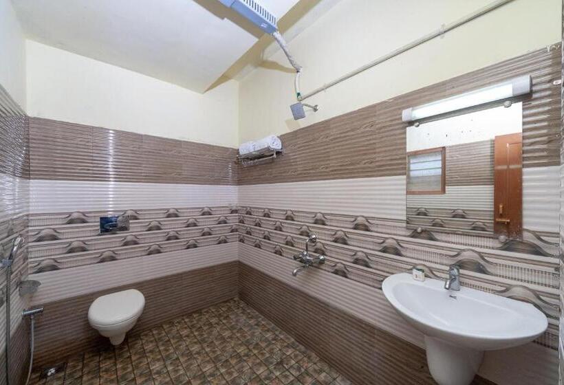 Трехместный Номер Классика, Oyo Rooms Golden Four Way Road Kanyakumari