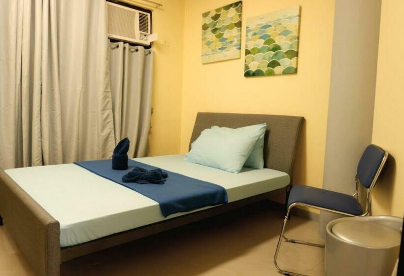 스탠다드 룸 공동 욕실, Transit Point Hostel Mactan Cebu
