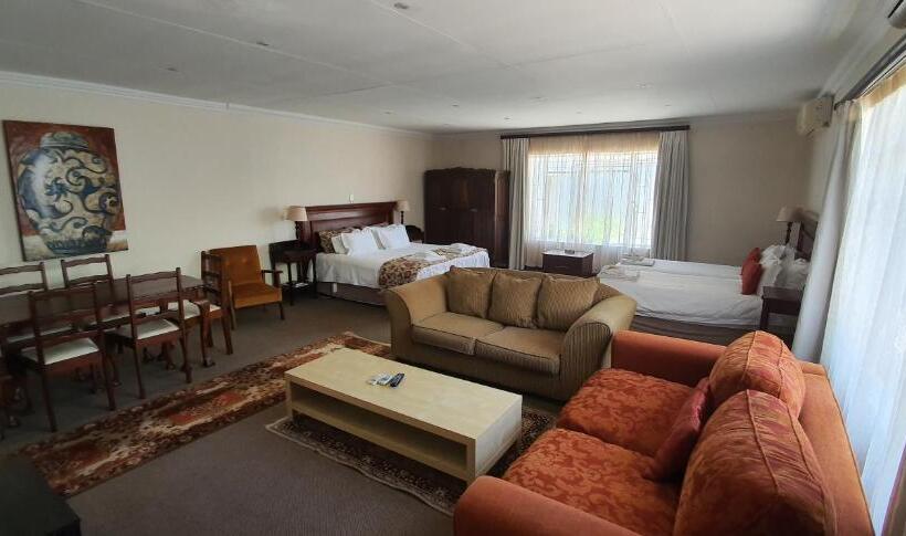 Семейный Номер, Acacia Westdene B&b