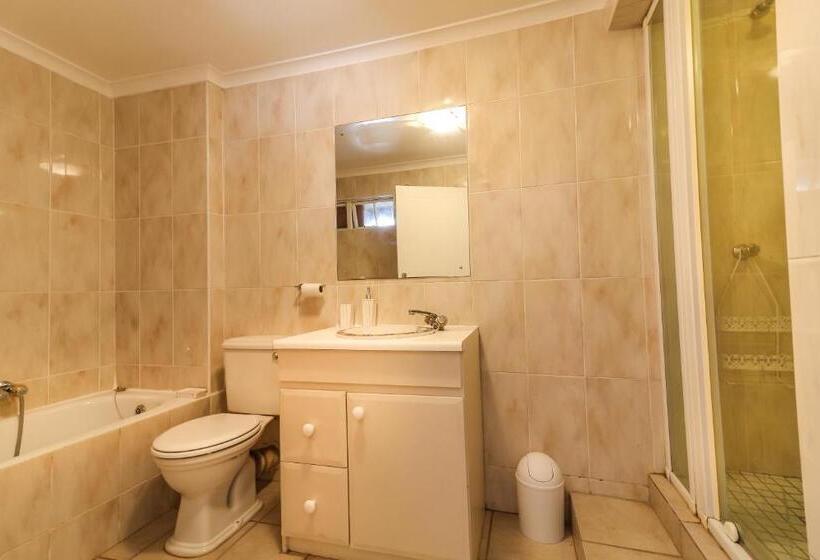 Номер Стандарт, Sibsons House