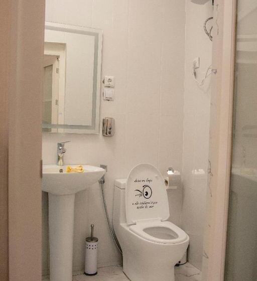 اتاق استاندارد یک نفره, Residence Db