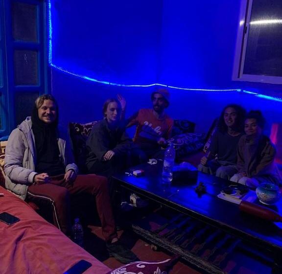 经济房, Hostel Aline