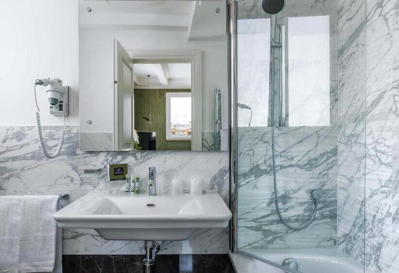 חדר דלוקס, Damaso