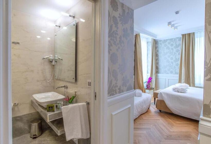 חדר סטנדרט לשלושה, Damaso