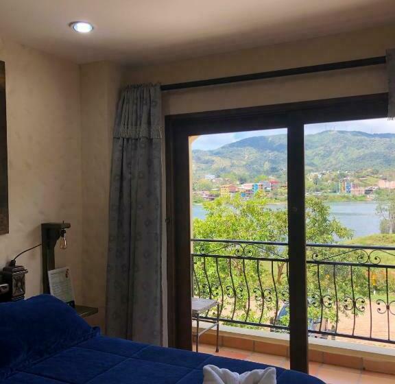 스탠다드 룸 호수 전망, Lake View Hostel