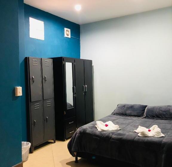 스탠다드 트리플 룸, Lake View Hostel