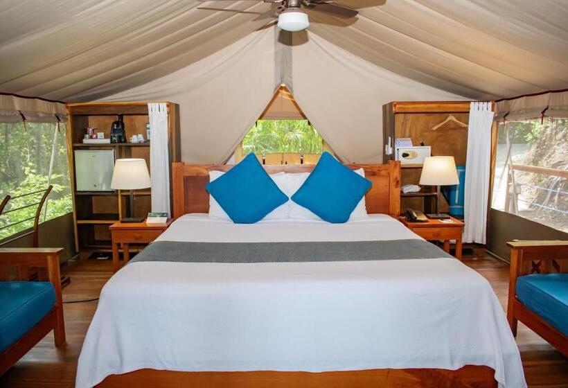 چادر با خدمات رفاهی استاندارد, Isla Chiquita Glamping