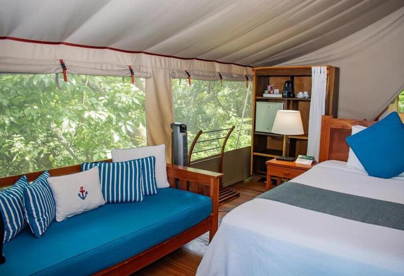 چادر با خدمات رفاهی ممتاز, Isla Chiquita Glamping