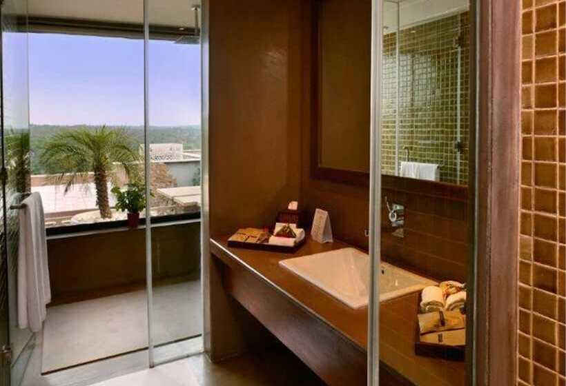 Deluxe Svit, The Lalit Mangar