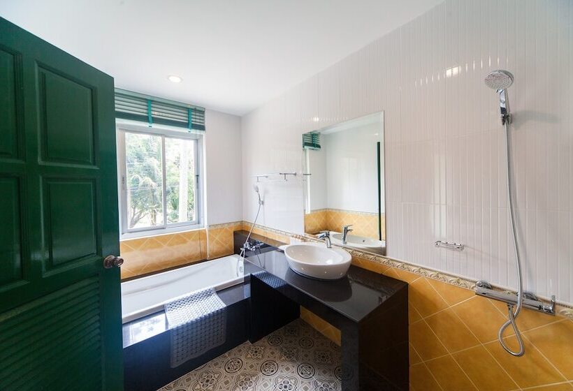 Family Suite, Anchan Laguna Hotel โรงแรมอัญชันลากูน่า