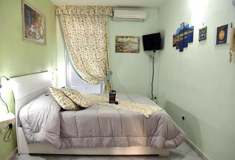 Семейный Номер, B&b Le Cycas