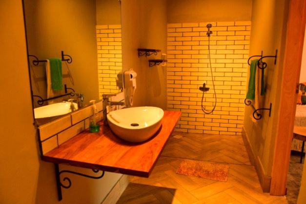 Четырехместный номер Премиум, Boulevard Inn Mt Meru