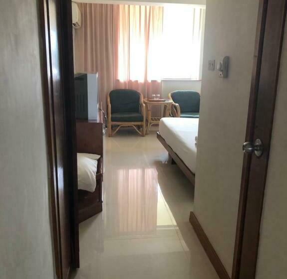Номер Deluxe, Paradorn Inn