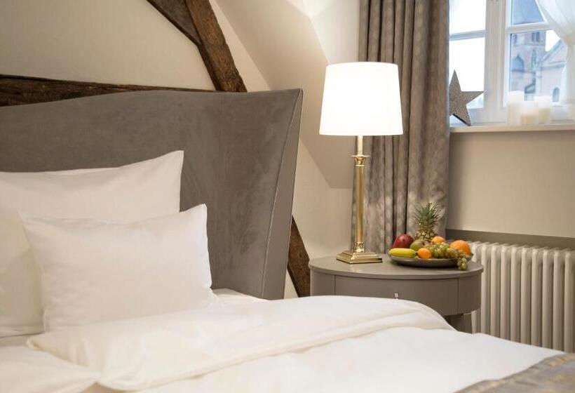 Полулюкс, Romantik Hotel Zur Glocke