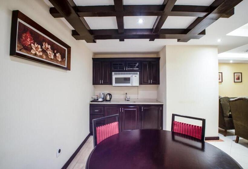 2 Schlafzimmer Apartment, Eastward