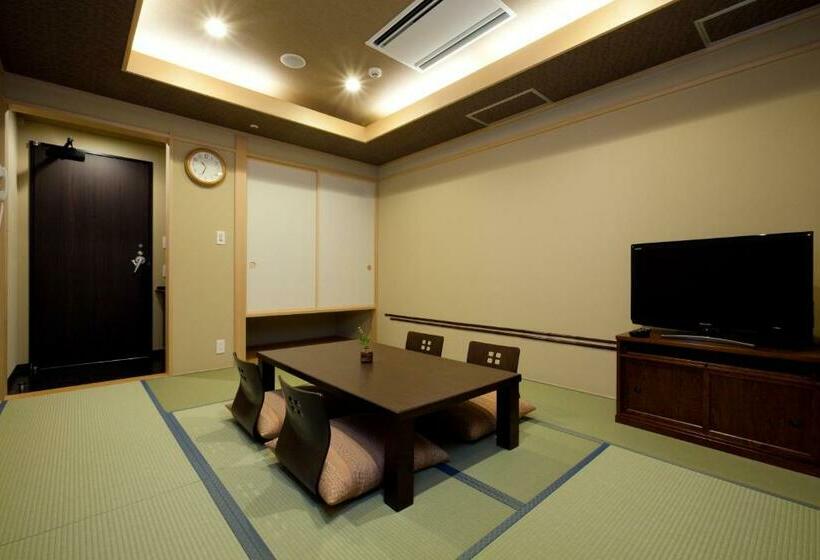 Номер Стандарт, Yokohama Minato Mirai Manyo Club