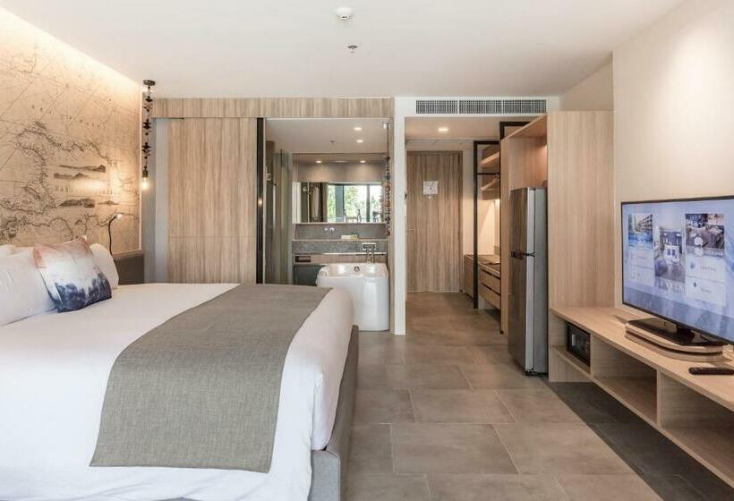Номер Deluxe Кровать Кинг, La Vela Khao Lak   Sha Extra Plus