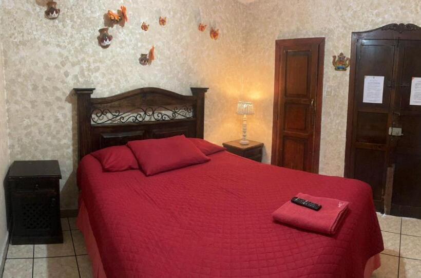 اتاق استاندارد یک نفره, Cristales De Antigua Hotel Cristal