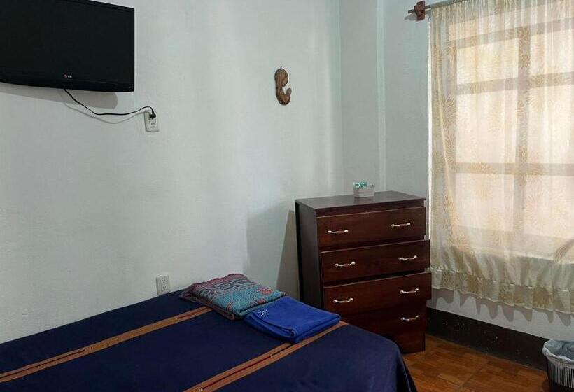 Economy Quadruple Room, Cristales De Antigua Hotel Cristal