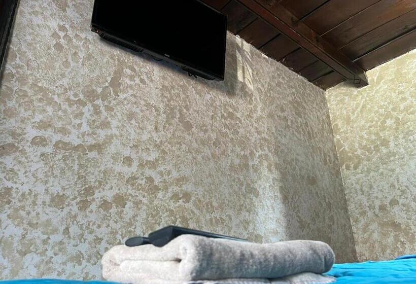 اتاق استاندارد سه تخته با سرویس بهداشتی مشترک, Cristales De Antigua Hotel Cristal