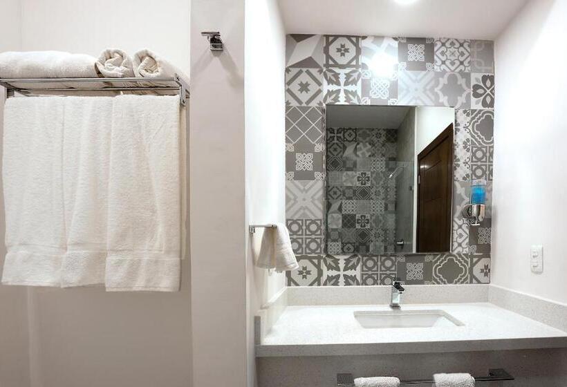 اتاق استاندارد, Laguna Shores Resort