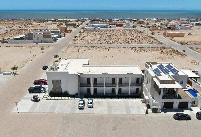 اتاق استاندارد با تخت بزرگ, Laguna Shores Resort