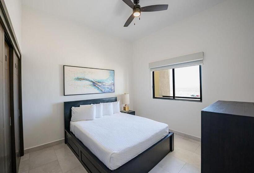 1 Bedroom Penthouse Apartment, Laguna Shores Resort