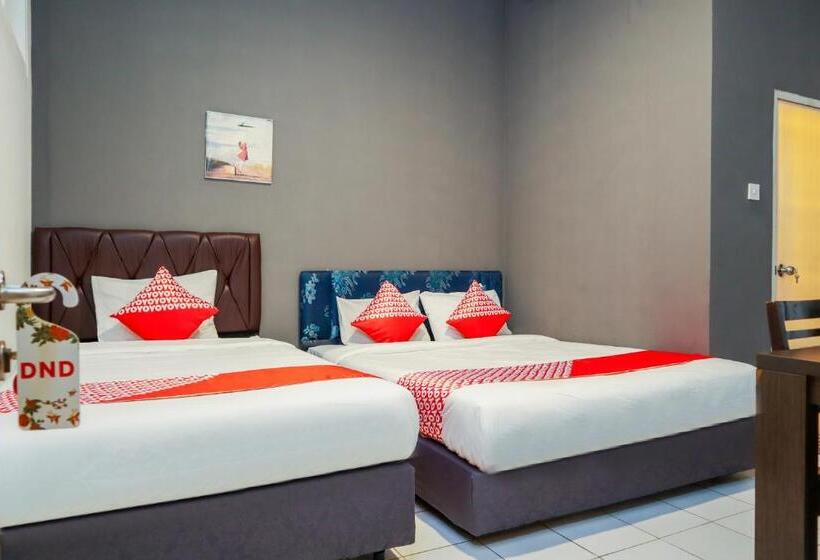Superior Suite, OYO 1111 Pasar Baru Inn