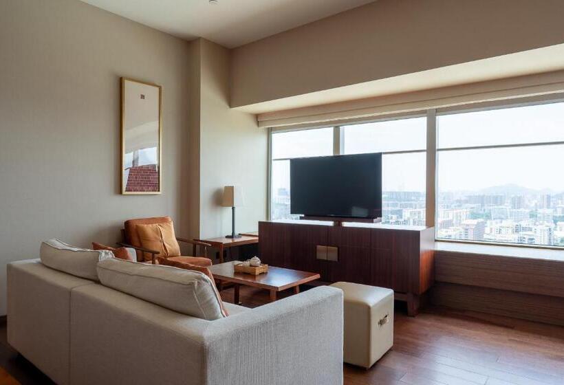 Büyük Çift Kişilik Yataklı Delüks Oda, Hyatt Regency Xiamen Wuyuanwan