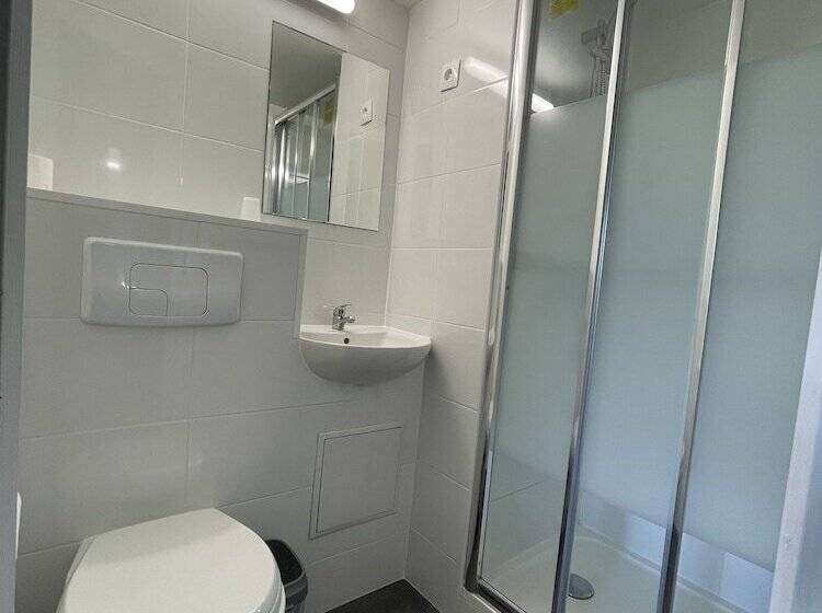 Номер Стандарт Трехместный, Fasthotel Roissy   Saint Witz