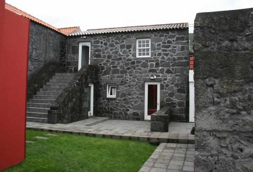 Дом 2 Спальни, A Casa Do Ouvidor