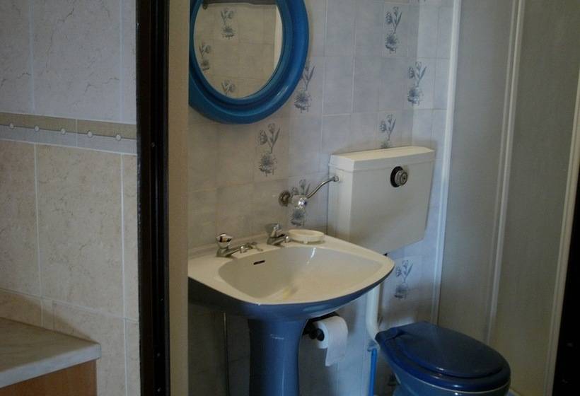 Habitació Triple Estàndard, Guest House Pacifica