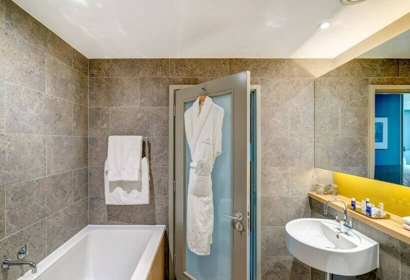 Номер Deluxe, Apex City Of Bath