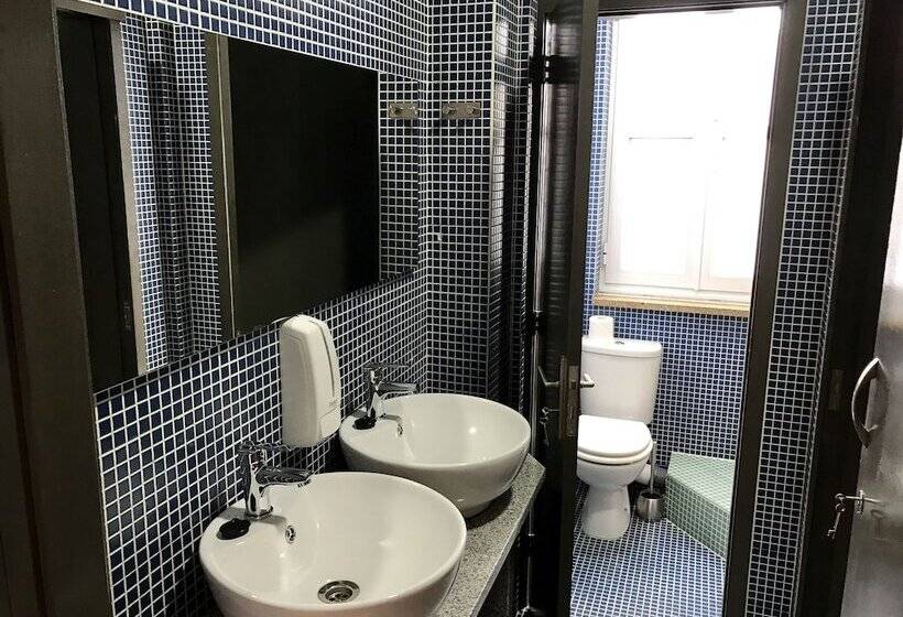 מיטה בחדר משותף, Urban Garden Porto Central Hostel